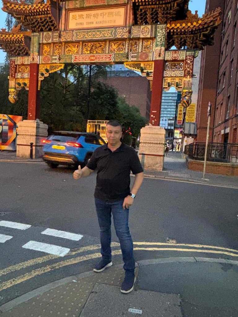 Tradičná čínska brána pri vstupe do Manchester Chinatown